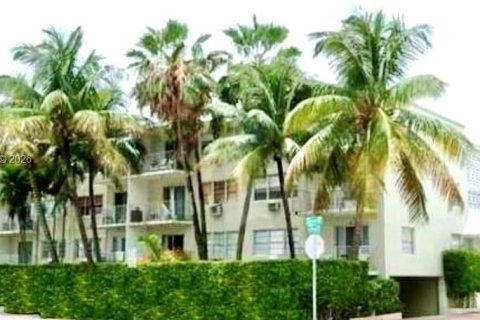 Estudio en el Condominio en Miami Beach, Florida № 2075420