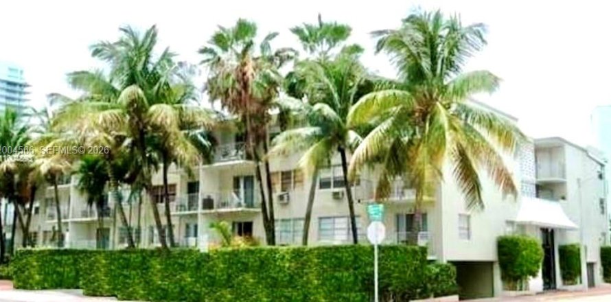 Estudio en el Condominio en Miami Beach, Florida № 2075420