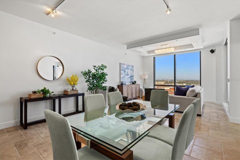 Condo in Sarasota, Florida, 2 bedrooms  № 2103354 - photo 6
