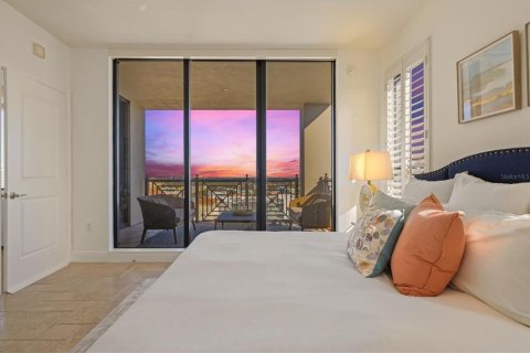 Condo in Sarasota, Florida, 2 bedrooms  № 2103354 - photo 18