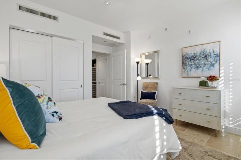 Condo in Sarasota, Florida, 2 bedrooms  № 2103354 - photo 24