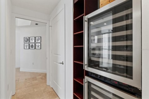 Condo in Sarasota, Florida, 2 bedrooms  № 2103354 - photo 27