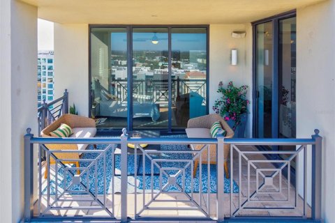 Condo in Sarasota, Florida, 2 bedrooms  № 2103354 - photo 30