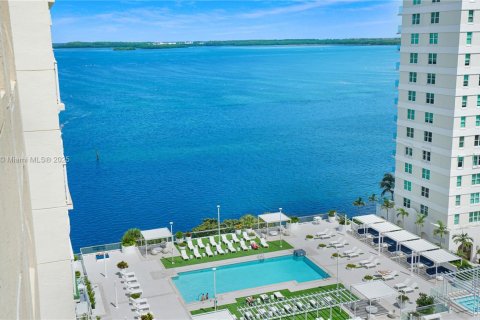 Condominio en alquiler en Miami, Florida, 2 dormitorios, 98.94 m2 № 1939383 - foto 25