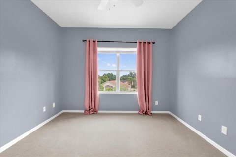 Townhouse in Davenport, Florida 4 bedrooms, 163.69 sq.m. № 1819123 - photo 18