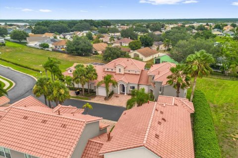 Townhouse in Davenport, Florida 4 bedrooms, 163.69 sq.m. № 1819123 - photo 30