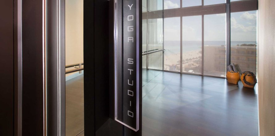 Appartement à PORSCHE DESIGN TOWER à Sunny Isles Beach, Floride 3 chambres, 330 m2 № 62519