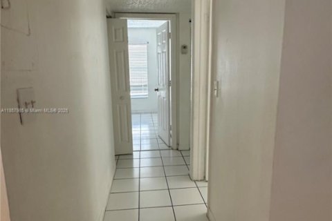 Copropriété à vendre à Miami, Floride: 2 chambres, 71.53 m2 № 1960594 - photo 6