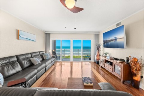 Condo in Indian Harbour Beach, Florida, 3 bedrooms  № 1614959 - photo 24