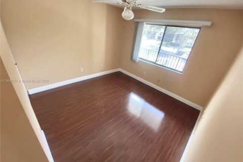 Condominio en venta en Tamarac, Florida, 2 dormitorios, 114.08 m2 № 1943369 - foto 25