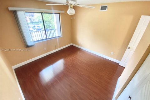 Condominio en venta en Tamarac, Florida, 2 dormitorios, 114.08 m2 № 1943369 - foto 24