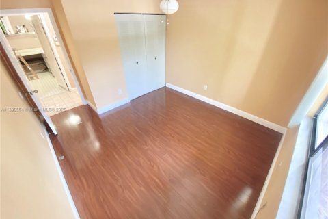 Condominio en venta en Tamarac, Florida, 2 dormitorios, 114.08 m2 № 1943369 - foto 22