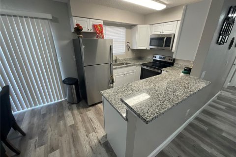 House in Ocala, Florida 3 bedrooms, 102.56 sq.m. № 1765422 - photo 9