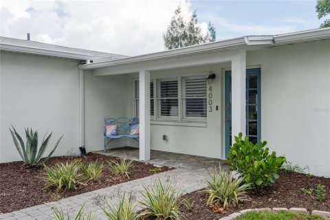 House in Tampa, Florida 3 bedrooms, 137.87 sq.m. № 1869150 - photo 28