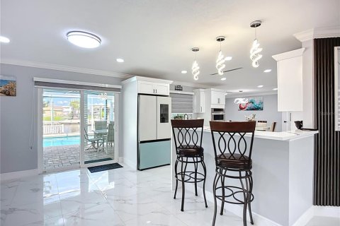 Villa ou maison à vendre à Apollo Beach, Floride: 4 chambres, 184.69 m2 № 1916175 - photo 24
