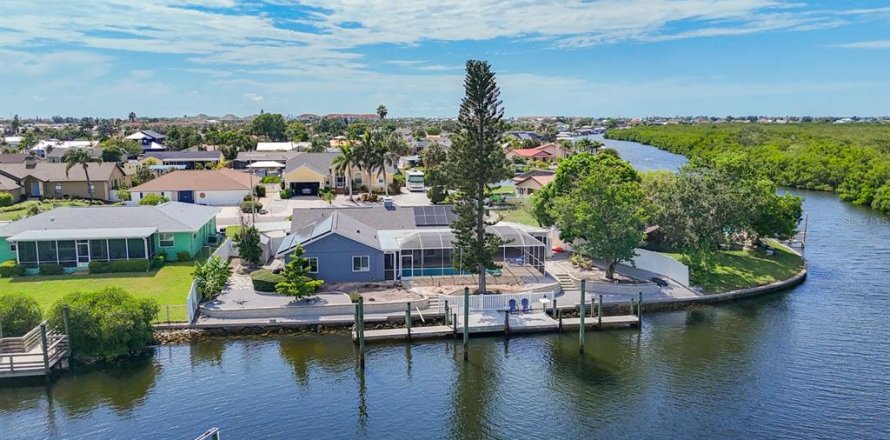 Villa ou maison à Apollo Beach, Floride 4 chambres, 184.69 m2 № 1916175