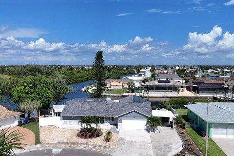 Villa ou maison à vendre à Apollo Beach, Floride: 4 chambres, 184.69 m2 № 1916175 - photo 5