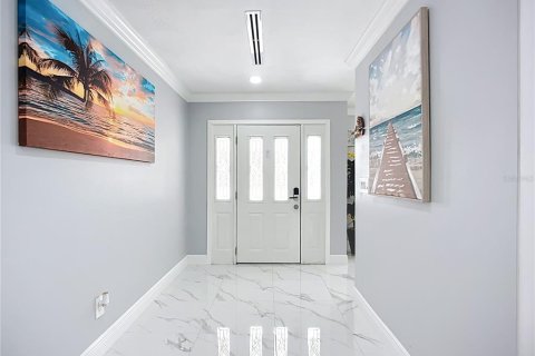 Villa ou maison à vendre à Apollo Beach, Floride: 4 chambres, 184.69 m2 № 1916175 - photo 10
