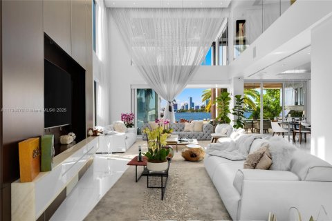 Villa ou maison à vendre à Miami Beach, Floride: 5 chambres, 448.44 m2 № 2154758 - photo 20