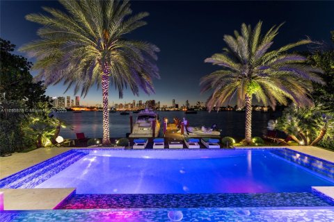 Villa ou maison à vendre à Miami Beach, Floride: 5 chambres, 448.44 m2 № 2154758 - photo 4