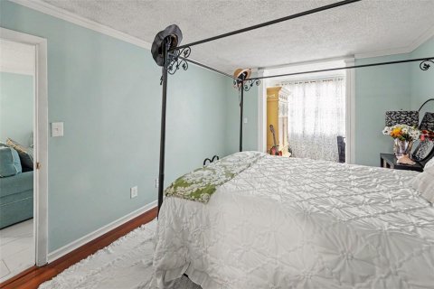 Купить кондоминиум в Клируотер, Флорида 6 комнат, 98.48м2, № 2287447 - фото 16
