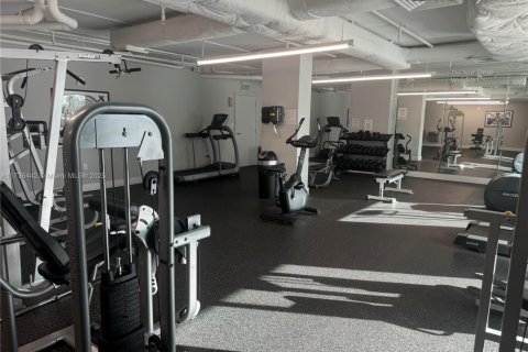 Купить кондоминиум в Холливуд, Флорида 1 спальня, 73.95м2, № 1997861 - фото 17