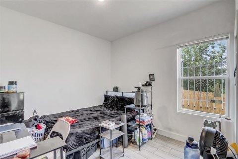 House in Orlando, Florida 3 bedrooms, 139.63 sq.m. № 2109882 - photo 19