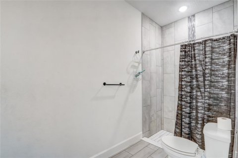 House in Orlando, Florida 3 bedrooms, 139.63 sq.m. № 2109882 - photo 21