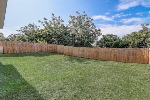 House in Orlando, Florida 3 bedrooms, 139.63 sq.m. № 2109882 - photo 29
