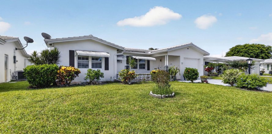 Villa ou maison à Boynton Beach, Floride 2 chambres, 117.06 m2 № 2146374