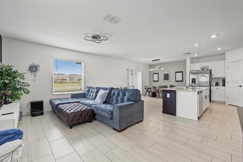 Casa en venta en San Antonio, Florida, 4 dormitorios, 173.73 m2 № 2389195 - foto 12