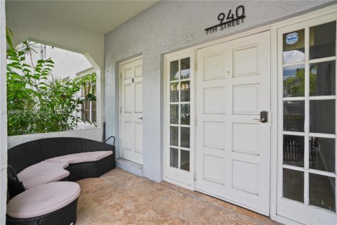 Condominio en venta en Miami Beach, Florida, 2 dormitorios, 54.35 m2 № 2034742 - foto 13