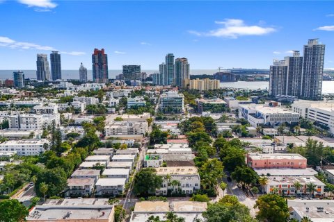 Condominio en venta en Miami Beach, Florida, 2 dormitorios, 54.35 m2 № 2034742 - foto 16
