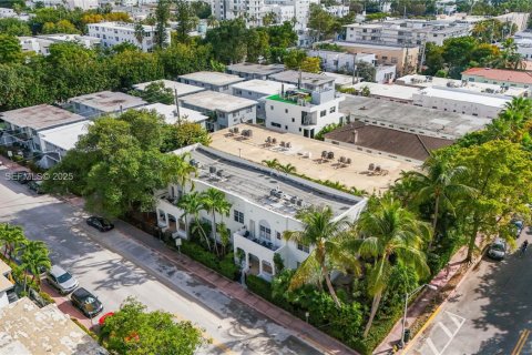 Condominio en venta en Miami Beach, Florida, 2 dormitorios, 54.35 m2 № 2034742 - foto 15