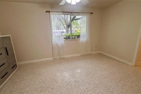 House in Gainesville, Florida 4 bedrooms, 214.05 sq.m. № 2420399 - photo 26