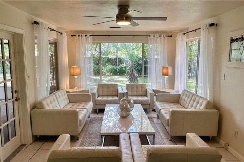 House in Gainesville, Florida 4 bedrooms, 214.05 sq.m. № 2420399 - photo 30