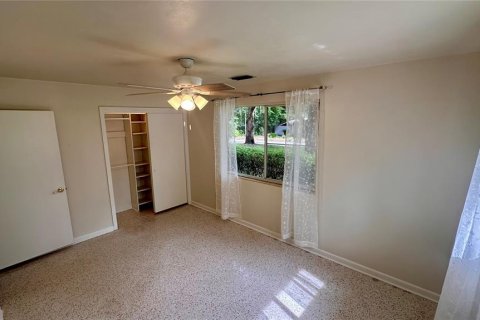 House in Gainesville, Florida 4 bedrooms, 214.05 sq.m. № 2420399 - photo 22
