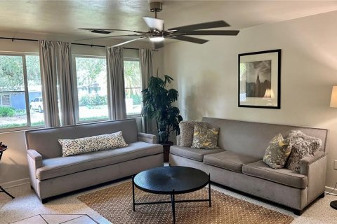 House in Gainesville, Florida 4 bedrooms, 214.05 sq.m. № 2420399 - photo 6