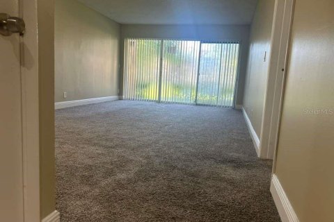 Copropriété à vendre à Coral Springs, Floride: 2 chambres, 91.42 m2 № 1882814 - photo 2