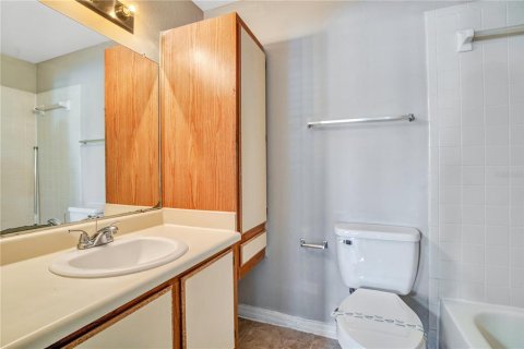Condominio en alquiler en Orlando, Florida, 2 dormitorios, 77.67 m2 № 2114295 - foto 4