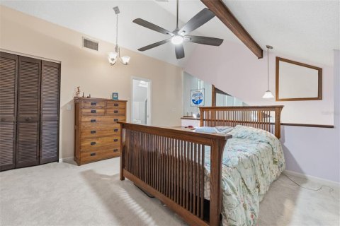 House in Seminole, Florida 4 bedrooms, 154.87 sq.m. № 2151549 - photo 7