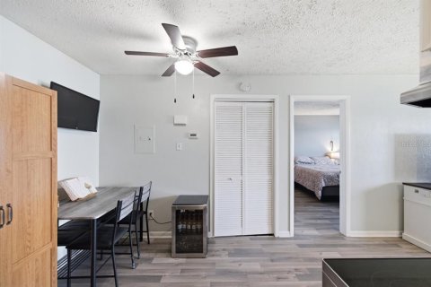 Condo in Apollo Beach, Florida, 1 bedroom № 2237914 - photo 13