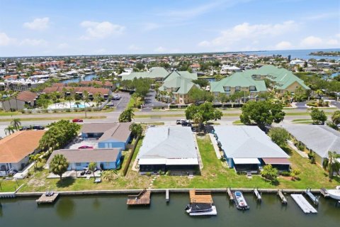 Condo in Apollo Beach, Florida, 1 bedroom № 2237914 - photo 4