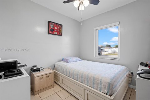 Casa en venta en Miami Gardens, Florida, 3 dormitorios, 86.96 m2 № 2027576 - foto 22