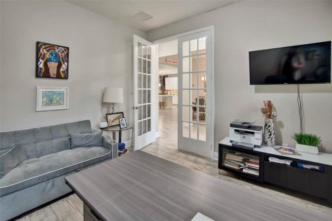 Casa en venta en DeBary, Florida, 4 dormitorios, 281.96 m2 № 2280249 - foto 12