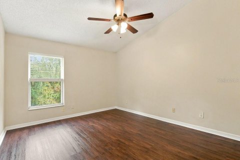 Villa ou maison à louer à Deltona, Floride: 3 chambres, 151.15 m2 № 2386095 - photo 10