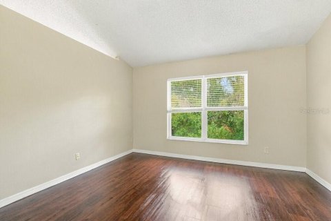 Villa ou maison à louer à Deltona, Floride: 3 chambres, 151.15 m2 № 2386095 - photo 5