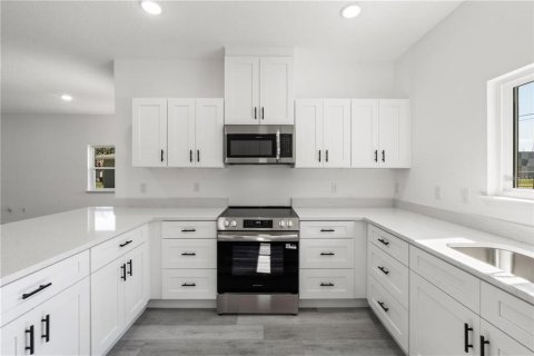 Villa ou maison à louer à Clermont, Floride: 3 chambres, 131.27 m2 № 2381168 - photo 12