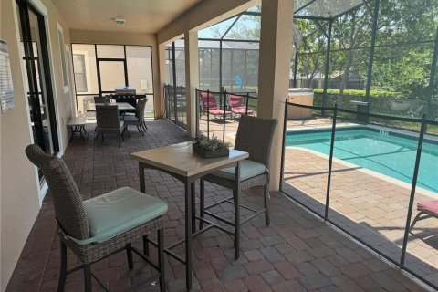 House in Davenport, Florida 8 bedrooms, 363.15 sq.m. № 1537447 - photo 3