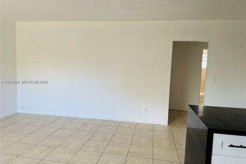 Copropriété à louer à North Miami, Floride: 1 chambre, 57.23 m2 № 2149250 - photo 21